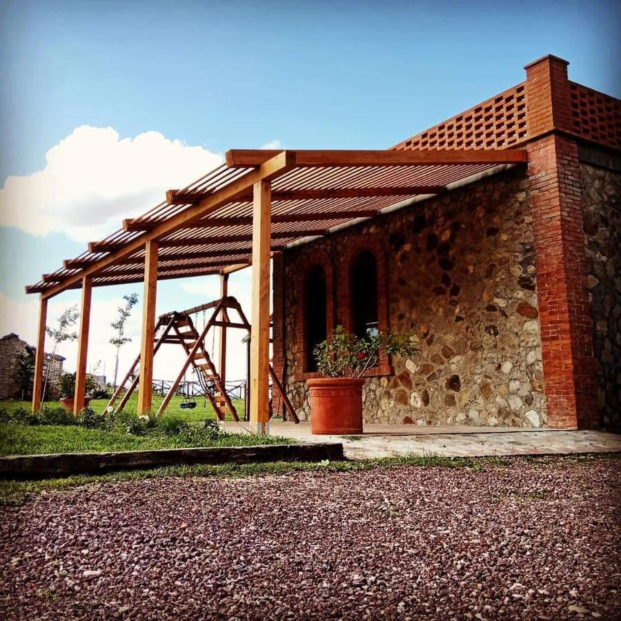 Agriturismo Riparossa 알레로나 외부 사진